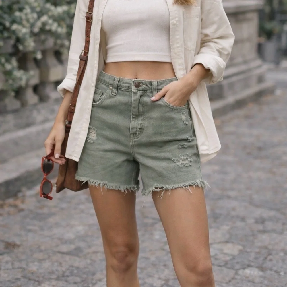 We The Free Distressed Shorts Women's US 4 Sage Green Frayed Hem High Rise Baggy - Picture 1 of 9